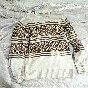 Liz Claiborne white geometric sweater
